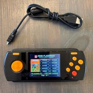 Atari Flashback Portable Handheld Game w/ 70 Preloaded Games Model H10607 Tested